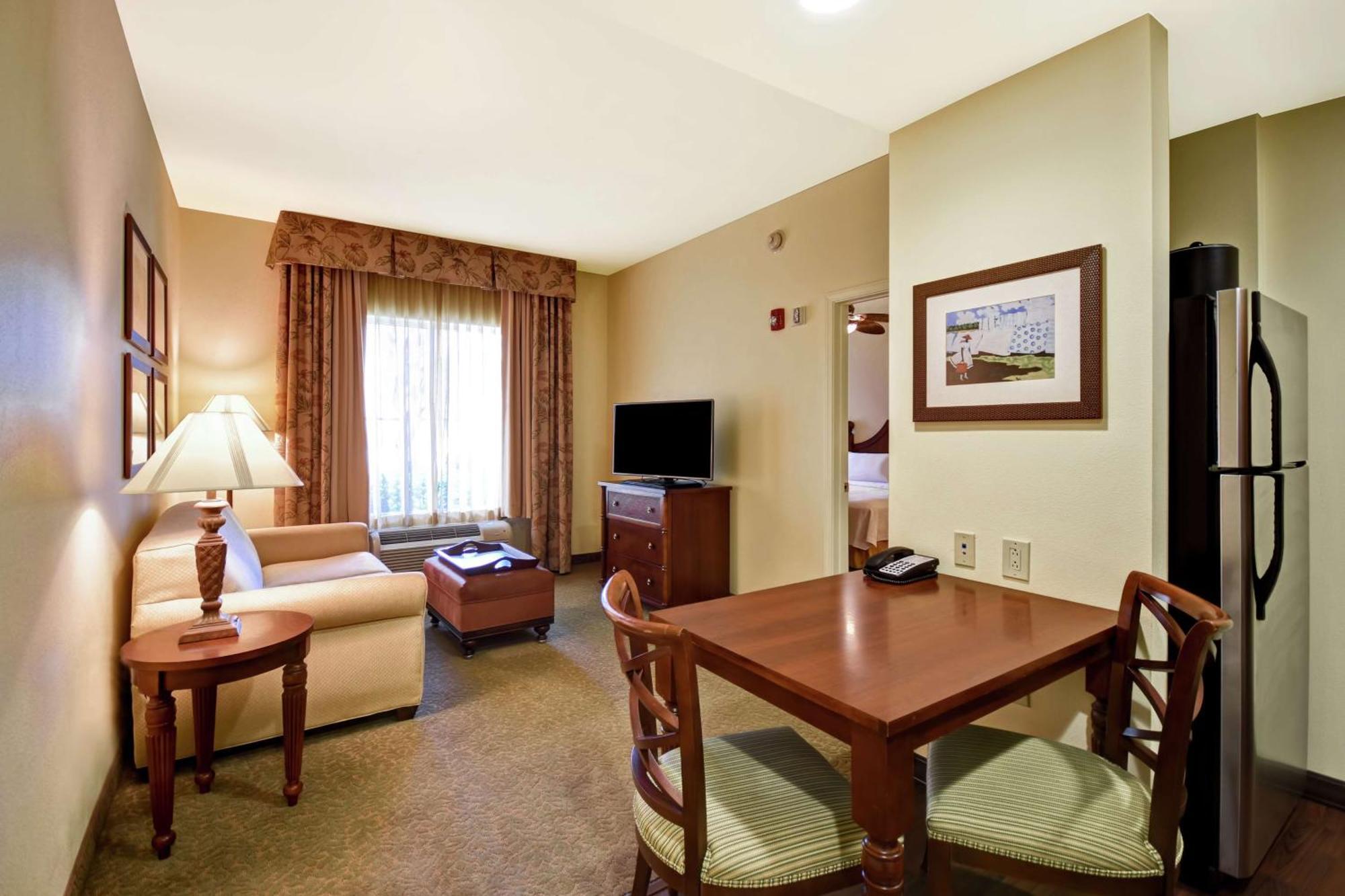 โฮมวูด สวีท บาย ฮิลตัน นอร์ท ชาร์ลสตัน/แอร์พอร์ต Hotel นอร์ทชาร์ลส์ตัน ภายนอก รูปภาพ