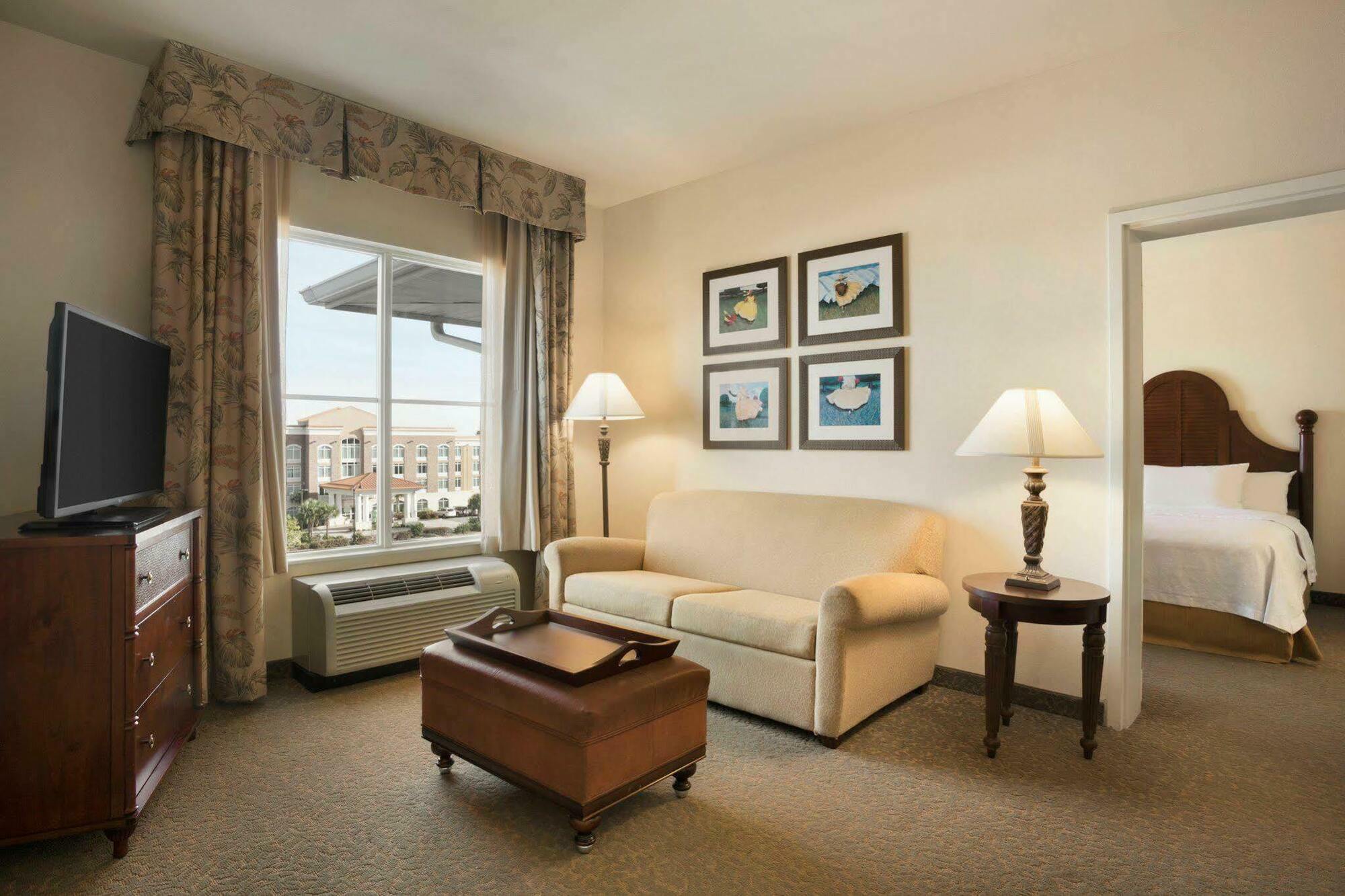 โฮมวูด สวีท บาย ฮิลตัน นอร์ท ชาร์ลสตัน/แอร์พอร์ต Hotel นอร์ทชาร์ลส์ตัน ภายนอก รูปภาพ