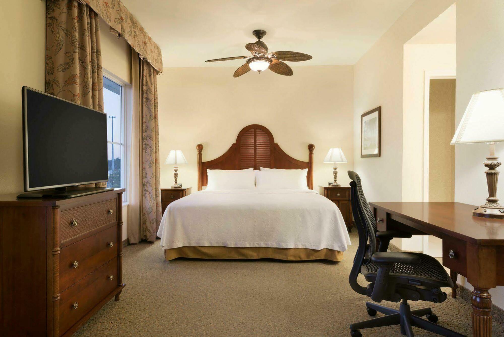 โฮมวูด สวีท บาย ฮิลตัน นอร์ท ชาร์ลสตัน/แอร์พอร์ต Hotel นอร์ทชาร์ลส์ตัน ภายนอก รูปภาพ