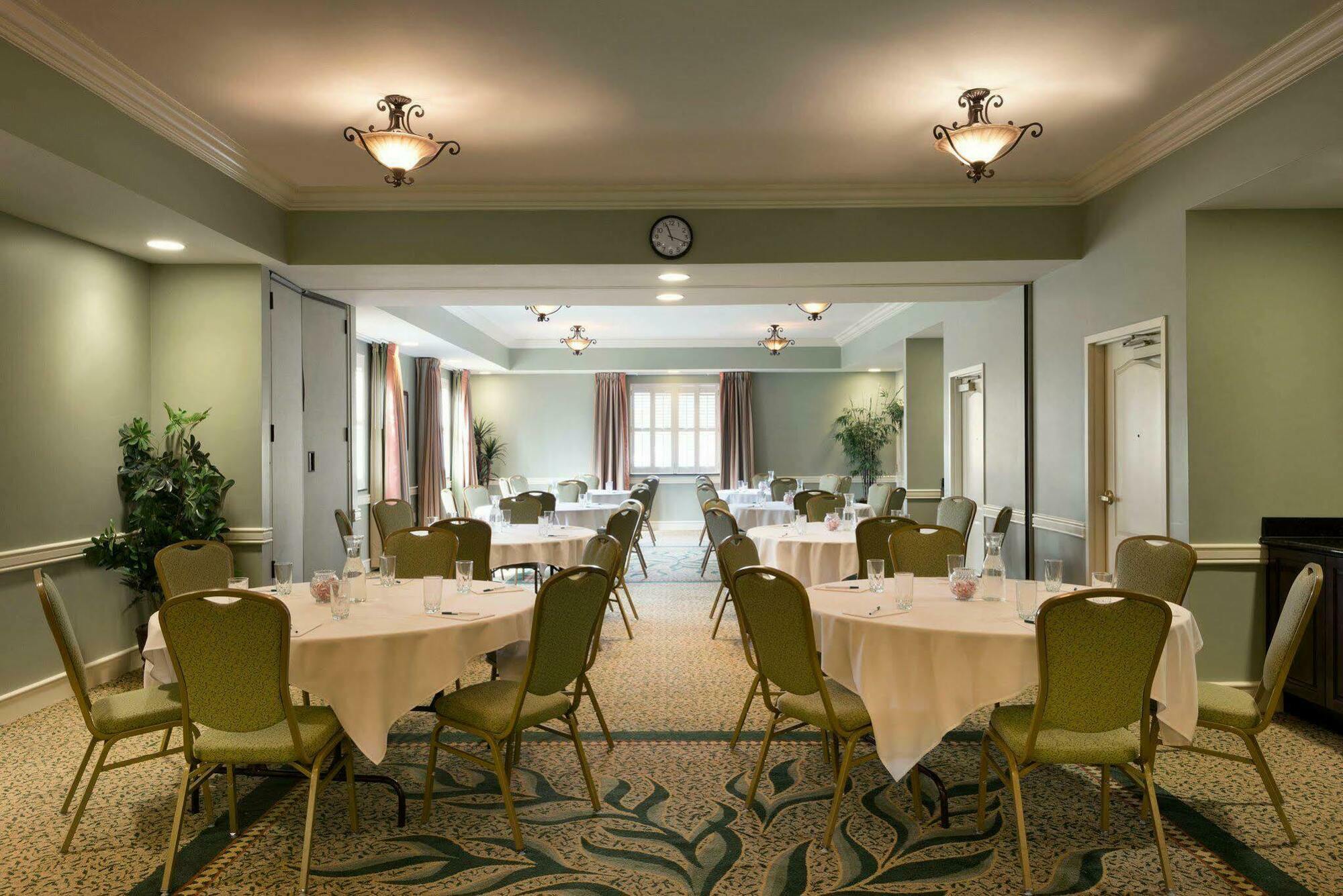 โฮมวูด สวีท บาย ฮิลตัน นอร์ท ชาร์ลสตัน/แอร์พอร์ต Hotel นอร์ทชาร์ลส์ตัน ภายนอก รูปภาพ