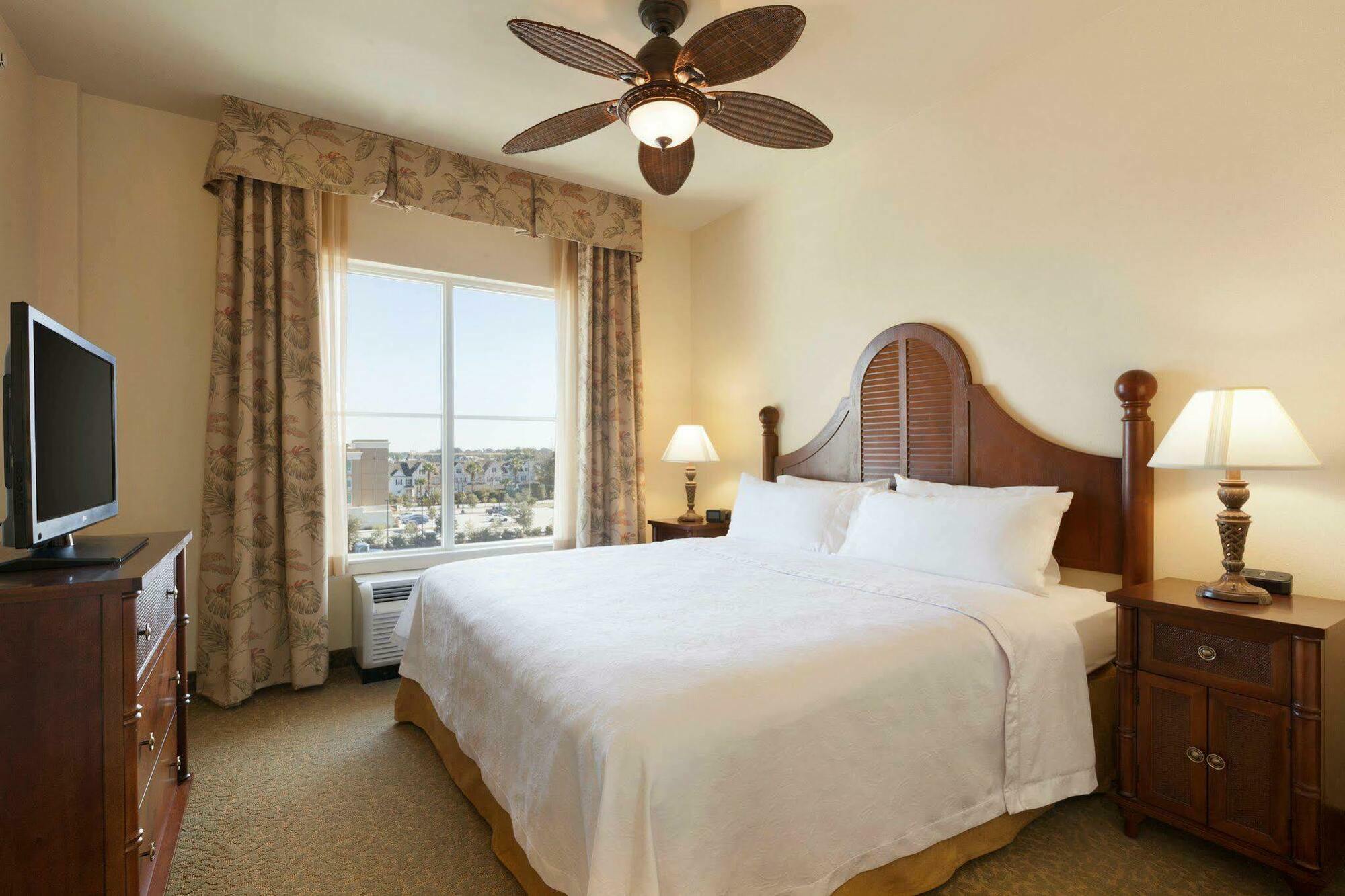 โฮมวูด สวีท บาย ฮิลตัน นอร์ท ชาร์ลสตัน/แอร์พอร์ต Hotel นอร์ทชาร์ลส์ตัน ภายนอก รูปภาพ